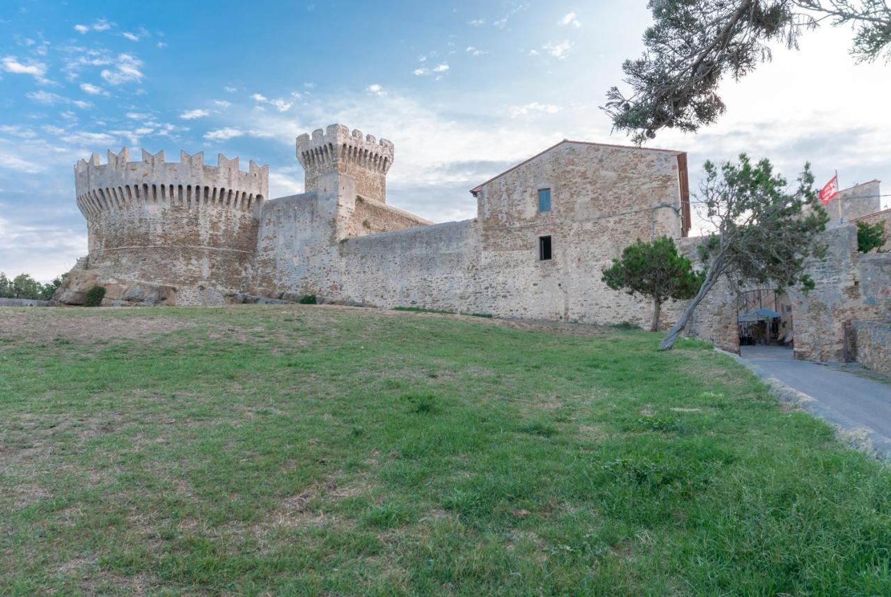 Castello Di Populonia Villa A Mare Luaran gambar